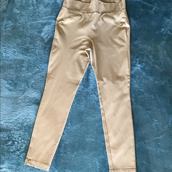 Pants - Picture 2 of 8